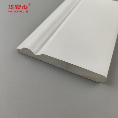 قالب بندی پایه PVC با کیفیت بالا سطح صاف سفید 95x12mm PVC پوششی تزئینات داخلی
