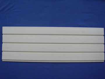 پانل های چوبی PVC چوبی ISO White / هیئت مدیره دیواری شکاف دار پلاستیکی