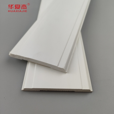 قیمت خوب پی وی سی مُل استریپ 2-1/2 Wpc قالب سفید صاف Pvc مُل قالب خانه اداری تزئینات