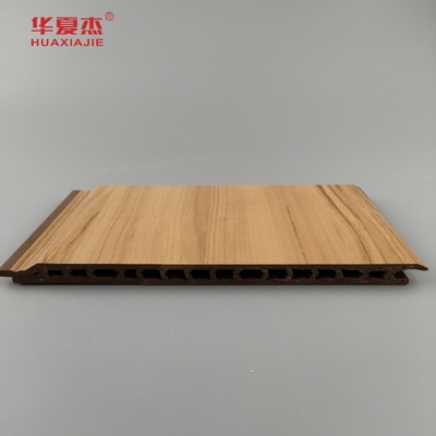 2024 طرح جدید Sliver طرح لوکس / طبیعت Woodgrain پنل های Wpc برای تزئین دیوار