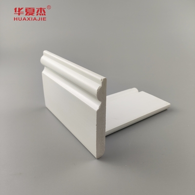 قالب بندی پایه PVC با کیفیت بالا سطح صاف سفید 95x12mm PVC پوششی تزئینات داخلی