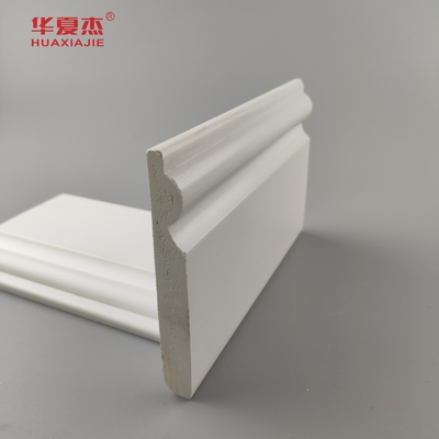 قالب بندی پایه PVC با کیفیت بالا سطح صاف سفید 95x12mm PVC پوششی تزئینات داخلی