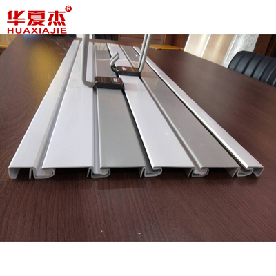 مقاومت عالی در برابر رطوبت پانل های PVC Slatwall نصب آسان سطح صاف صاف است