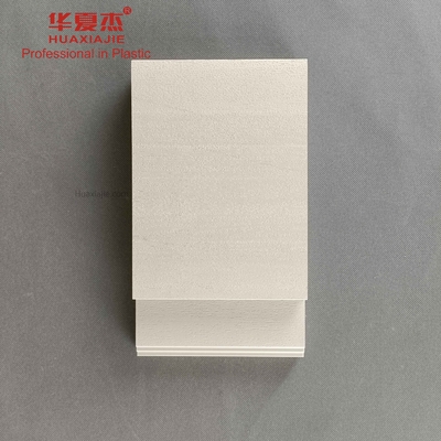قیمت خوب قالب بندی تزئینی Pvc با تراکم بالا برای دکوراسیون دیوار خانه آنلاین
