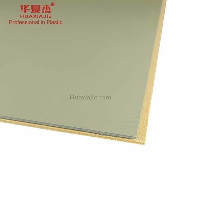 دکوراسیون داخلی پانل دیواری داخلی Wpc 1220mm X 2440mm برای اتاق نشیمن پاپ
