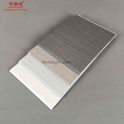 قیمت خوب نصب آسان پنل سقفی پی وی سی اکسترود شده برای دکوراسیون 250mmx8mm ضد رطوبت آنلاین