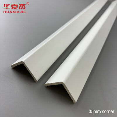 قیمت خوب زاویه PVC سفید 35mm قالب بندی PVC ضد آب و پایدار برای تزئینات داخلی آنلاین