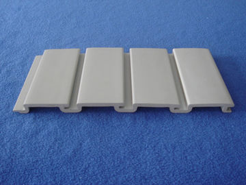 قیمت خوب صفحه نمایش لباسشوئی Taupe PVC Slatwall، صفحه نمایش تخته سنگ PVC آنلاین